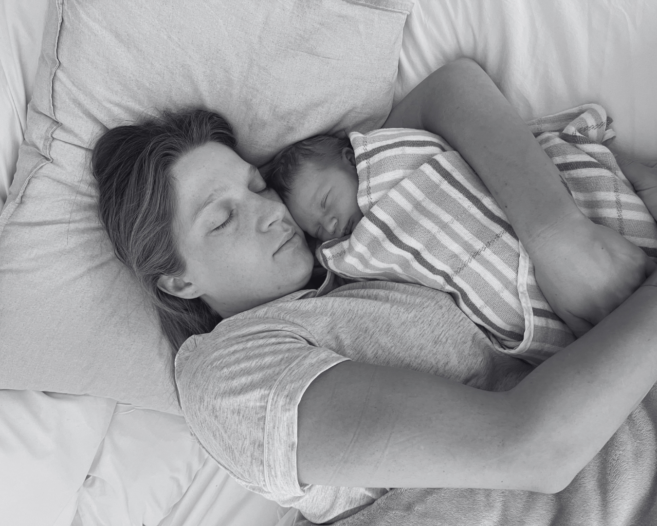 How to get baby to sleep through the night (and what 'through the night' actually means)