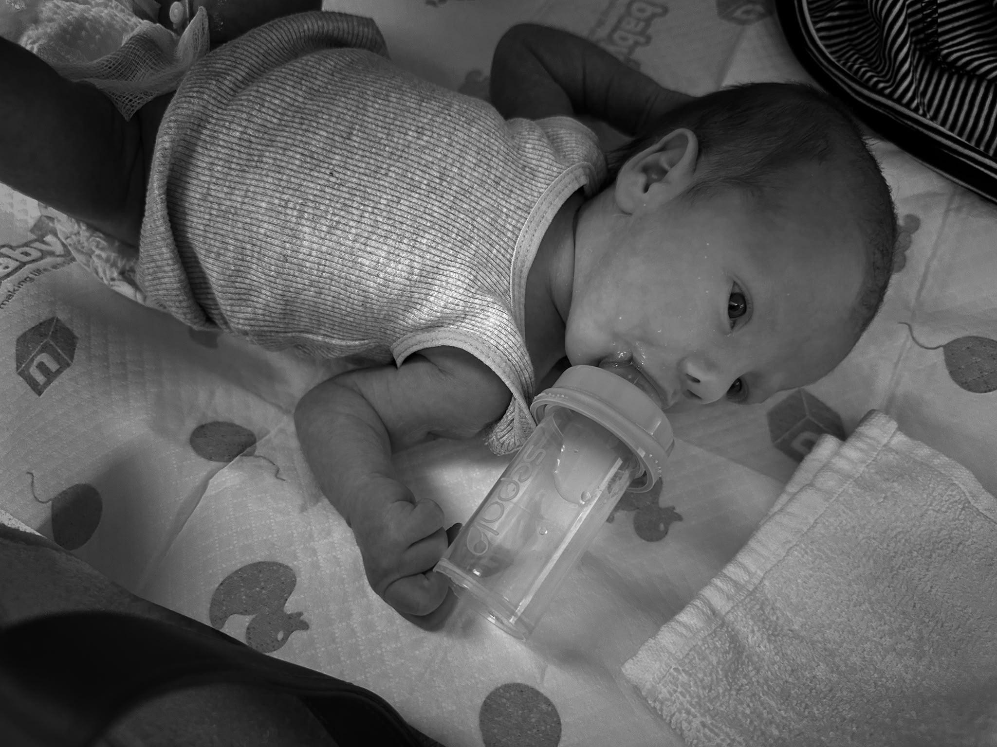 Formula feeding guide: how to choose a formula and prepare bottles safely